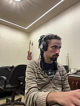 Snapshot of hotcamboy420 chatting on October 28, 6:06 am hotcamboy420 online show from October 28, 6:06 am