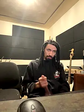 Snapshot of hotcamboy420 chatting on November 10, 10:53 pm hotcamboy420 online show from November 10, 10:53 pm