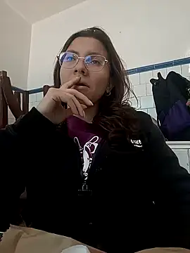 karlamorris  online show from January 31, 1:23 pm