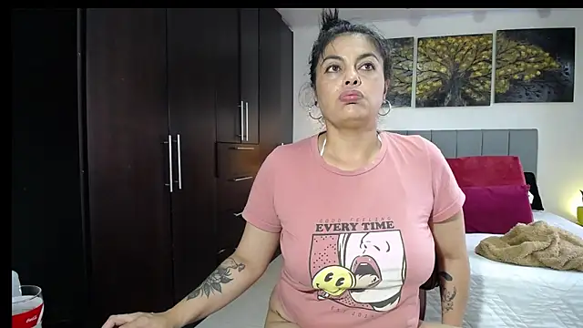 Lust Mom41 online show from March 20, 6:24 pm