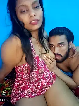 Snapshot of Sexy_DarloSiya chatting on February 19, 10:20 pm Sexy DarloSiya online show from February 19, 10:20 pm