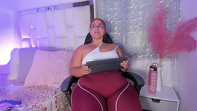 LeahxBarker online show from June 22, 3:08 am
