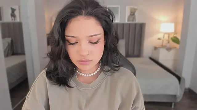 Snapshot of renee_shelby_ chatting on September 11, 9:04 pm renee shelby online show from September 11, 9:04 pm