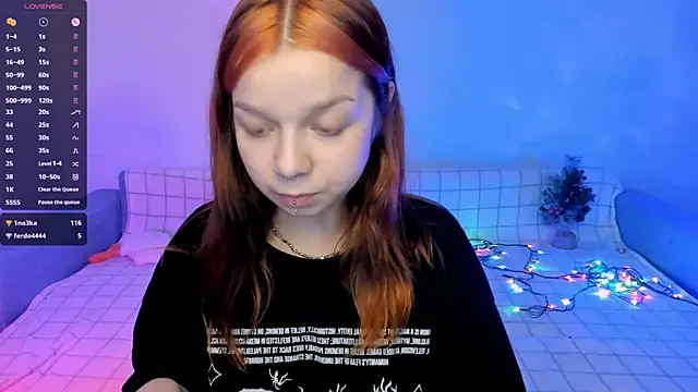 Snapshot of crystal_lilith chatting on December 22, 6:59 pm crystal lilith online show from December 22, 6:59 pm