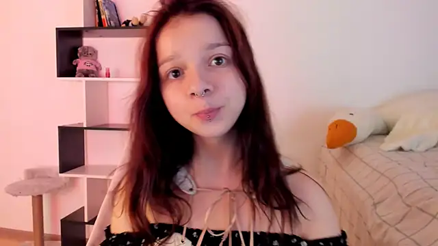 Snapshot of crystal_lilith chatting on March 9, 12:10 am crystal lilith online show from March 9, 12:10 am