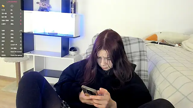 Snapshot of crystal_lilith chatting on March 18, 8:04 pm crystal lilith online show from March 18, 8:04 pm