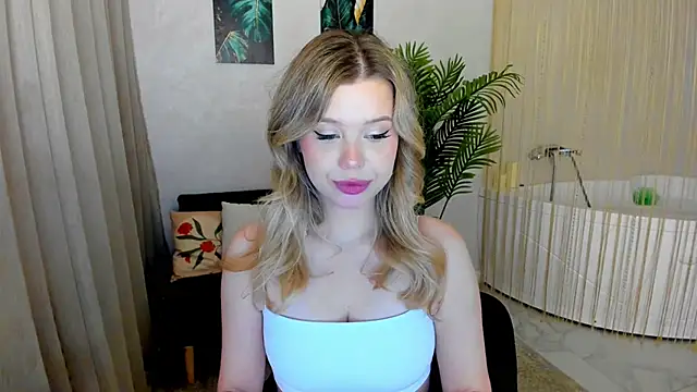 FollowLovee online show from June 14, 7:49 pm