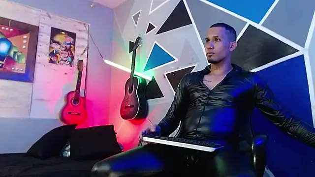 MagnusFrost online show from November 11, 4:01 am