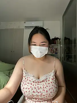 iamMalixxx online show from December 14, 1:16 pm