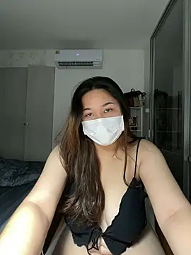 iamMalixxx online show from December 15, 1:00 pm