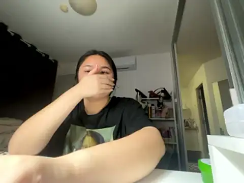 iamMalixxx online show from January 18, 1:04 pm