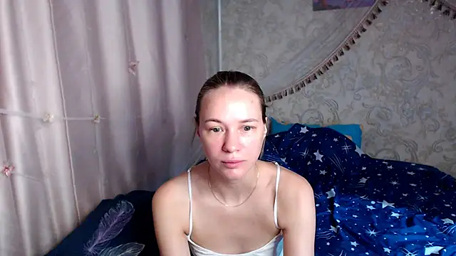 leila bambi  online show from July 27, 4:03 pm