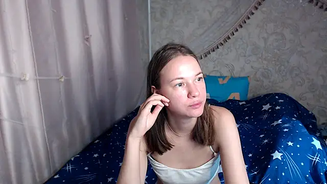 leila bambi  online show from July 28, 5:34 pm
