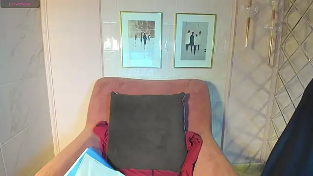 Snapshot of Anita_Muse chatting on December 19, 2:02 pm Anita Muse online show from December 19, 2:02 pm