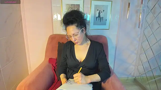 Snapshot of Anita_Muse chatting on December 19, 5:18 pm Anita Muse online show from December 19, 5:18 pm