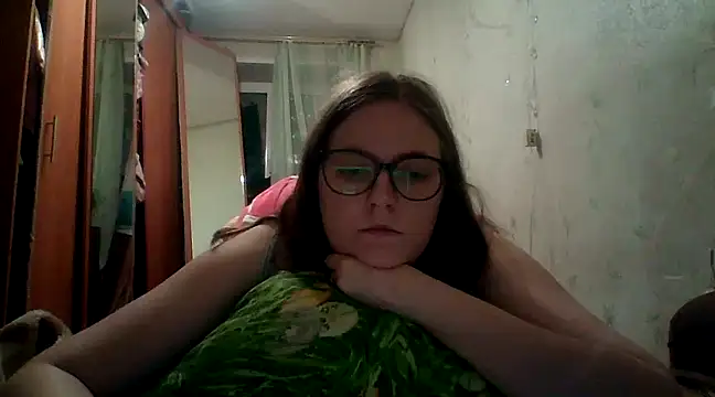 Snapshot of DesireMelissa chatting on March 1, 4:00 pm DesireMelissa online show from March 1, 4:00 pm