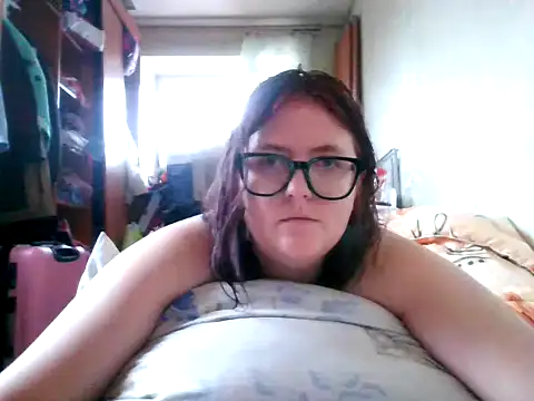 Snapshot of DesireMelissa chatting on October 18, 12:06 pm DesireMelissa online show from October 18, 12:06 pm