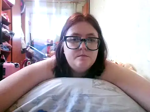 Snapshot of DesireMelissa chatting on October 24, 5:59 am DesireMelissa online show from October 24, 5:59 am