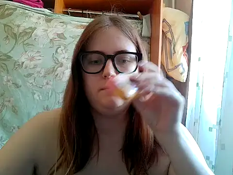 DesireMelissa online show from June 4, 6:19 am