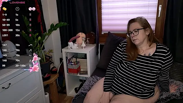 Big Beautiful MILF online show from January 16, 12:31 pm