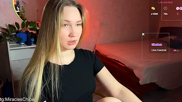 ChloeMillerMeow online show from April 25, 8:17 pm