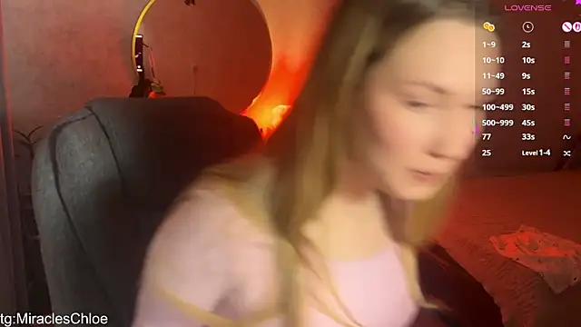 ChloeMillerMeow online show from May 16, 6:17 pm