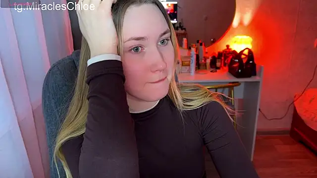 ChloeMillerMeow online show from June 1, 10:33 pm