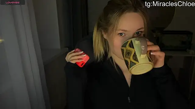 ChloeMillerMeow online show from July 16, 6:14 pm