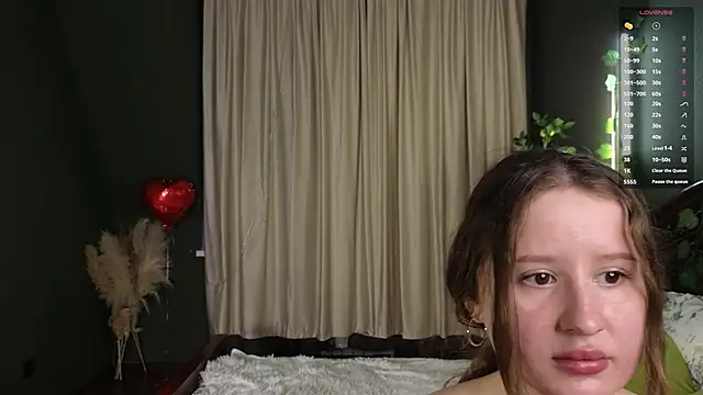 SquirtBabee online show from March 1, 3:14 pm