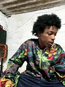 Larry-n-clouds online show from December 21, 2:19 am