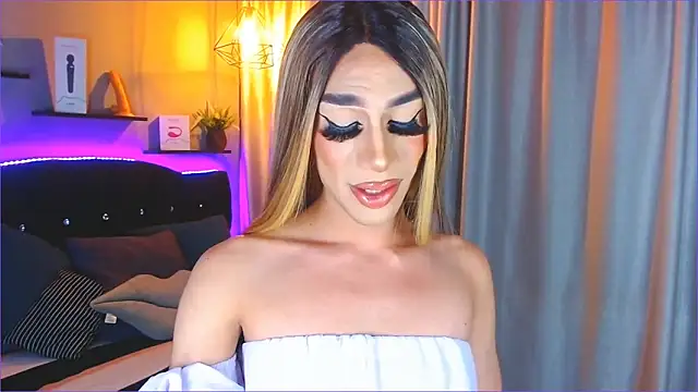 camila hootie online show from January 16, 3:34 am