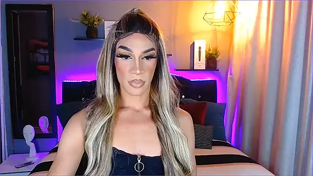 camila hootie online show from January 23, 3:26 am