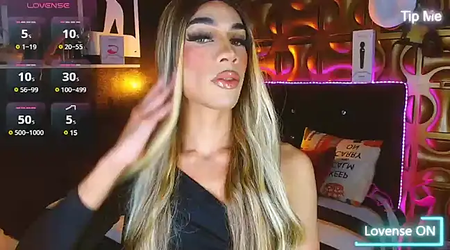 camila hootie online show from February 10, 3:03 am