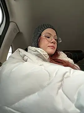 Snapshot of RinaCat chatting on December 27, 5:20 am RinaCat online show from December 27, 5:20 am