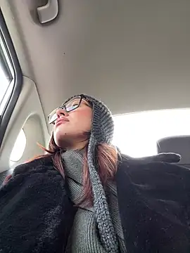 Snapshot of RinaCat chatting on February 20, 5:12 am RinaCat online show from February 20, 5:12 am