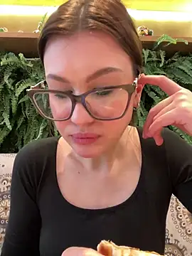 Snapshot of RinaCat chatting on March 1, 8:23 am RinaCat online show from March 1, 8:23 am