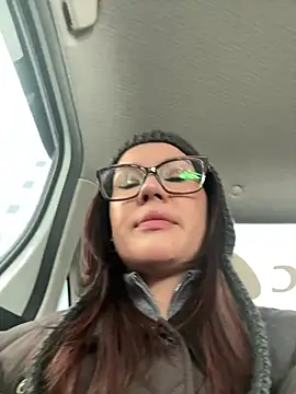 Snapshot of RinaCat chatting on March 11, 6:21 am RinaCat online show from March 11, 6:21 am