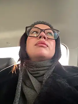 Snapshot of RinaCat chatting on March 13, 5:22 am RinaCat online show from March 13, 5:22 am