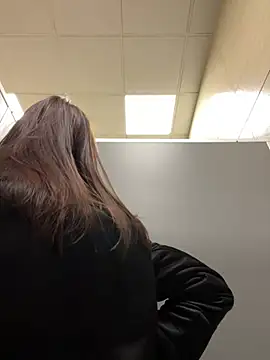 Snapshot of RinaCat chatting on March 22, 8:29 am RinaCat online show from March 22, 8:29 am