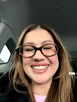 Snapshot of RinaCat chatting on November 18, 5:12 am RinaCat online show from November 18, 5:12 am