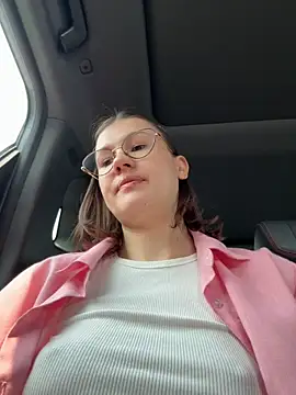 RinaCat online show from June 18, 6:02 am