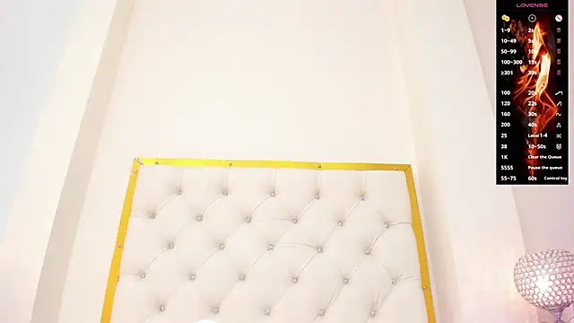 Donnapaul online show from November 24, 12:16 pm