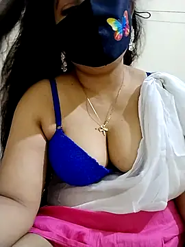 Snapshot of Ameera19 chatting on September 10, 8:20 pm Ameera19 online show from September 10, 8:20 pm