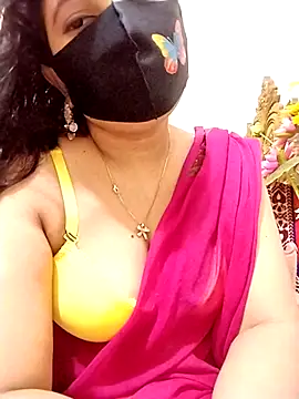 Snapshot of Ameera19 chatting on October 3, 5:54 pm Ameera19 online show from October 3, 5:54 pm