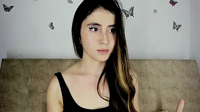 Nicol Swift  online show from December 16, 5:49 am