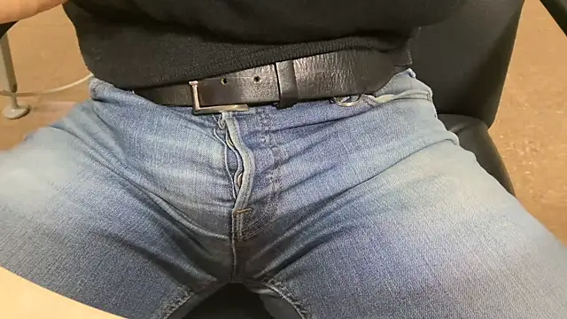 alessandroman2114 online show from February 26, 5:39 pm