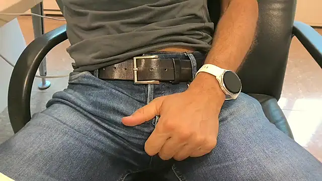 alessandroman2114 online show from September 10, 4:51 pm