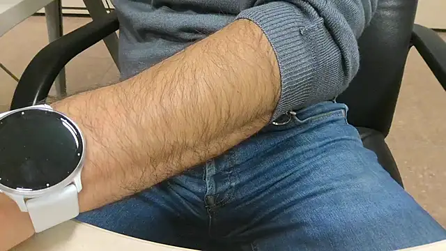 alessandroman2114 online show from November 13, 5:34 pm