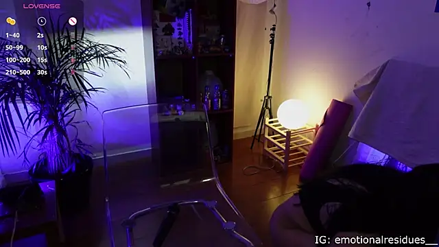 droolingdollfacee online show from December 20, 9:11 pm