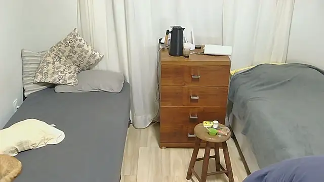 Snapshot of prorafadodoce chatting on February 16, 8:21 am prorafadodoce online show from February 16, 8:21 am